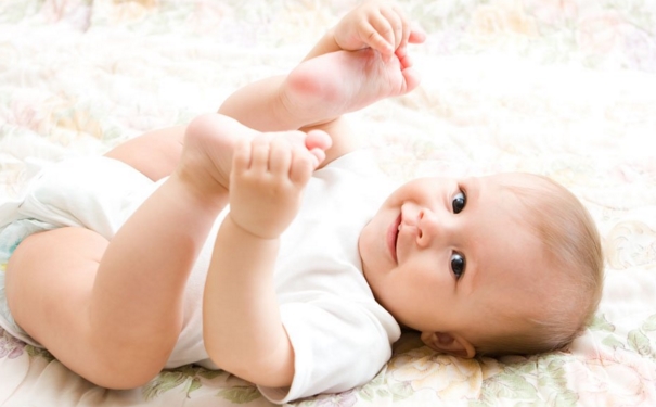 母乳性黃疸可以繼續(xù)喂奶嗎？母乳性黃疸還能吃母乳嗎？(1)
