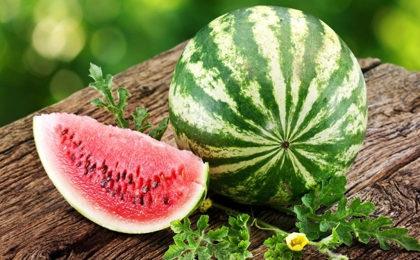 老年人夏季要多吃什么？老年人夏季吃哪些食物好？(1)