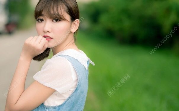 15歲可以吃避孕藥嗎？15歲吃避孕藥會怎樣？(1)