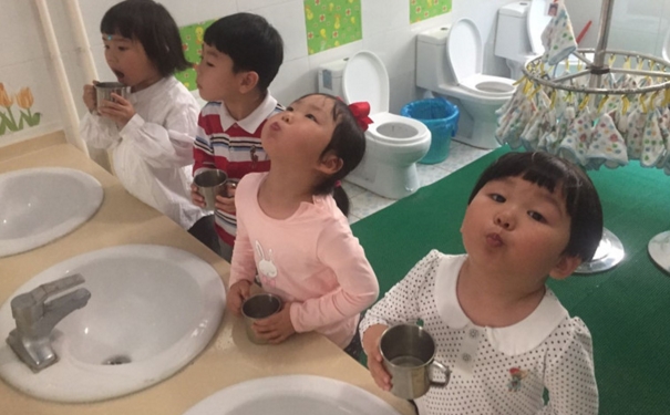 漱口水去口臭嗎？漱口水去除口臭嗎？(1)