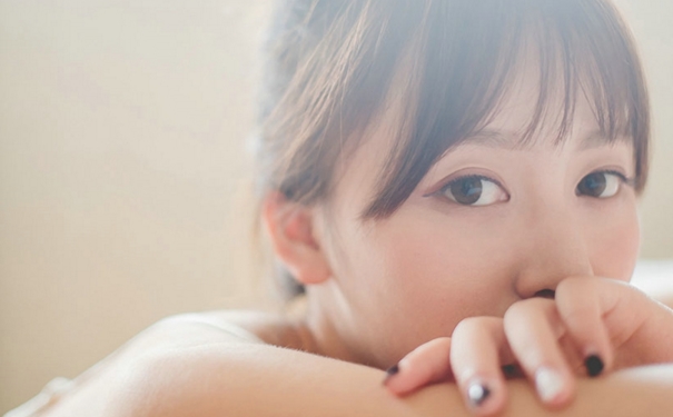 口腔潰瘍?nèi)笔裁淳S生素？口腔潰瘍?nèi)鄙倌姆N維生素？(1)
