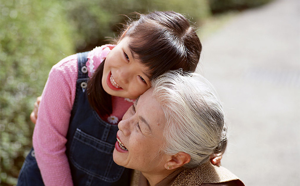 股骨頭壞死怎么樣保養(yǎng)？股骨頭壞死存在自愈的可能嗎？(1)
