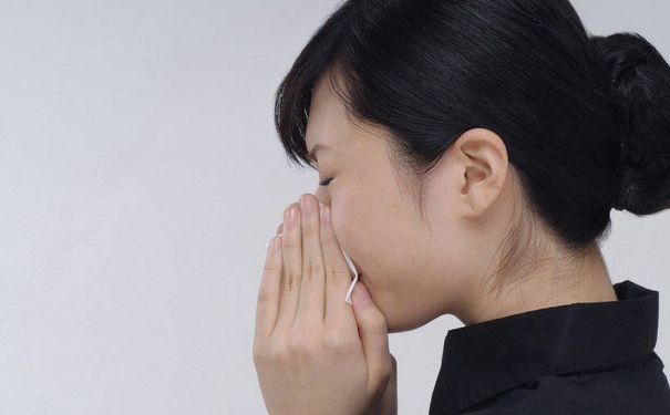 半夜咳嗽嚴(yán)重是什么原因？半夜咳嗽是什么原因？(1)