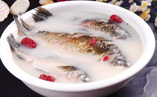 瞎吃鯽魚也有害？鯽魚哪些人不能吃？(1)