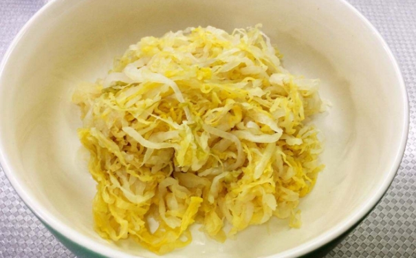 吃酸菜會導(dǎo)致食管癌嗎？為什么酸菜容易導(dǎo)致食道癌？(1)