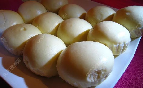 68歲大爺賣饅頭月入6萬，饅頭的營(yíng)養(yǎng)價(jià)值有哪些？(3)