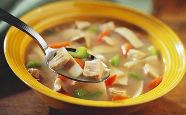 美容養(yǎng)顏的食譜有哪些推薦？哪些食物吃了傷害皮膚？(1)