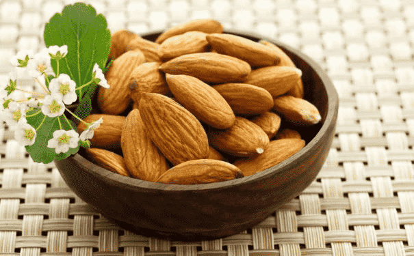春季吃什么增強發(fā)質(zhì)？常吃哪些食物對頭發(fā)好？(1)