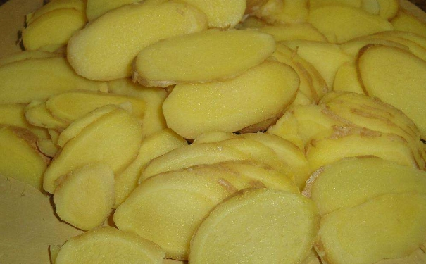 吃生姜主要有什么功效作用？生姜的食用注意事項(xiàng)主要有哪些？(1)