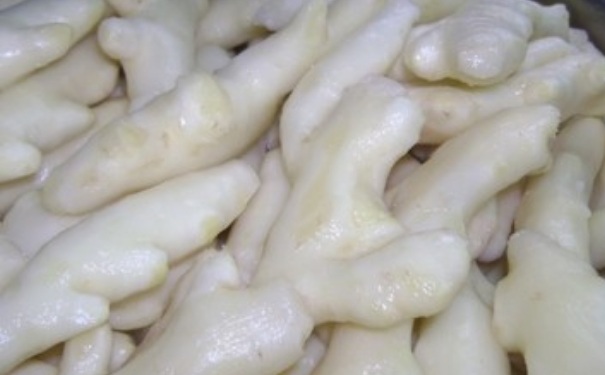 吃芋頭過敏發(fā)癢怎么辦？為什么吃芋頭會(huì)過敏？(1)