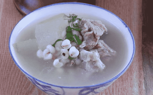 冬瓜薏米排骨湯有啥好處？冬瓜薏米排骨湯怎么做？(1)