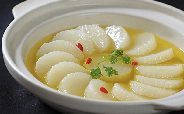 吃三七粉可以吃蘿卜嗎？吃蘿卜的時候不能食用什么？(1)