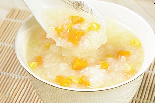 胃酸過(guò)多適合吃什么食物？胃酸過(guò)多的飲食要注意什么原則？(2)