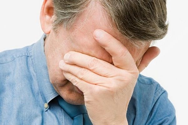 便秘口臭如何調(diào)理好？便秘口臭怎樣預(yù)防消除？(3)