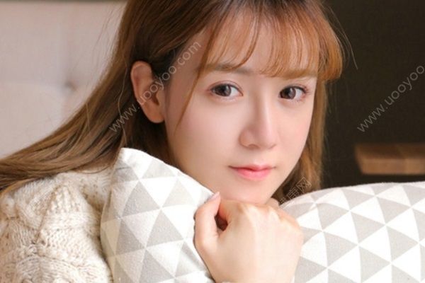 起床后眼睛浮腫是怎么回事？早上眼睛眼睛浮腫如何消腫好？(1)