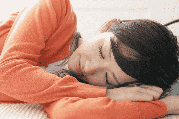 床上簡(jiǎn)單運(yùn)動(dòng)一下排毒又補(bǔ)腎，比吃了補(bǔ)腎藥效果還要好！(1)
