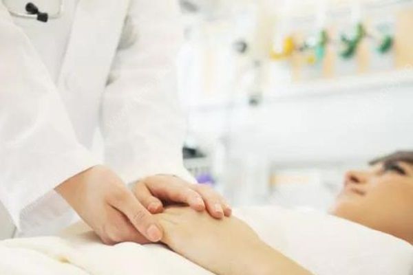 女子拉肚子查出尿毒癥，和10年前懷孕時的疏忽有關(2)