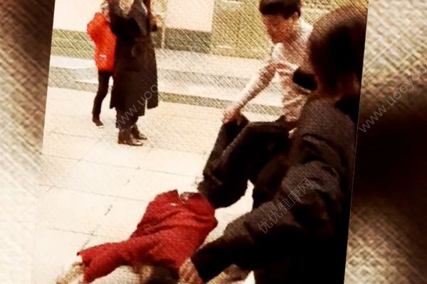 抖音回應(yīng)用戶摔成重傷，將上線“風(fēng)險提示系統(tǒng)”(1)