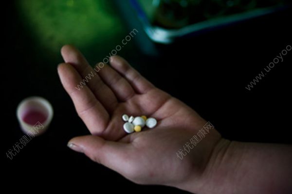 吸毒男搶劫前女友，受害人還在威脅下簽欠條(2)