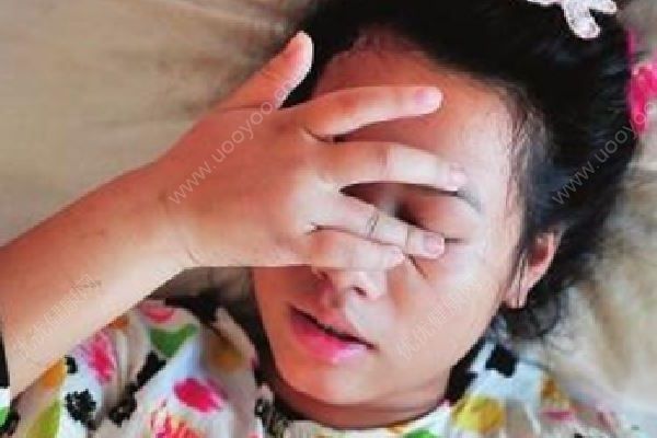 19歲少女婚后一夜變老，到醫(yī)院檢查后新郎憤怒(3)