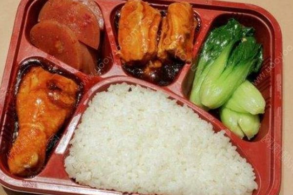 六成年人每周至少吃兩次外賣！經(jīng)常吃外賣危害有多大？(2)