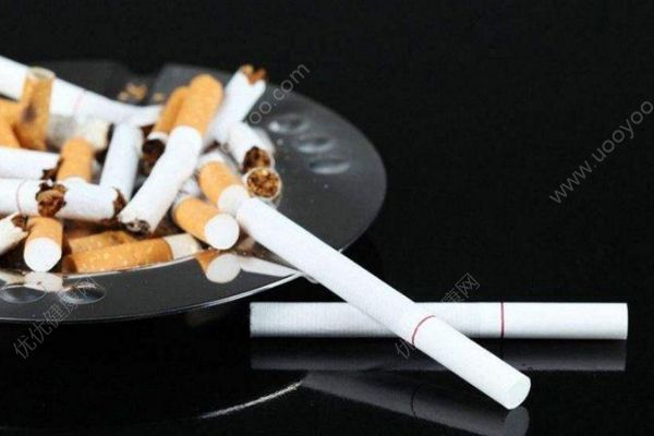 抽煙后45分鐘不得乘電梯，以防他人被動(dòng)吸入“三手煙”(4)