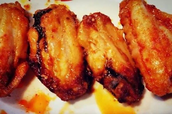 女員工“一天沒吃肉，請假半天”，領(lǐng)導(dǎo)準假給出這理由(4)
