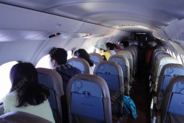 川航客機玻璃破裂平安降落，高空飛機故障乘客要注意什么？(4)