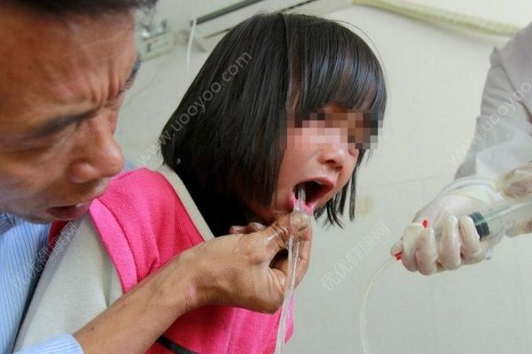重慶村民家中辦宴席，87人疑食物中毒入院治療(4)
