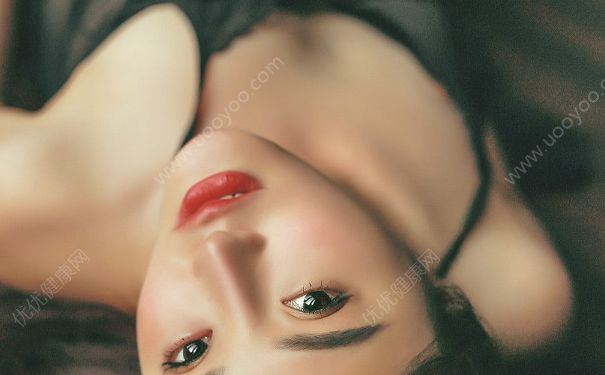 女生可以不穿內(nèi)衣嗎？女生不穿胸罩好不好？(4)