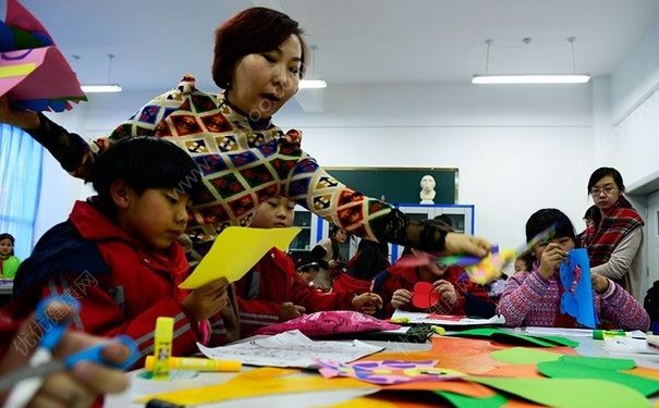 孩子暑假補(bǔ)課好嗎？暑期補(bǔ)課的好處？(3)