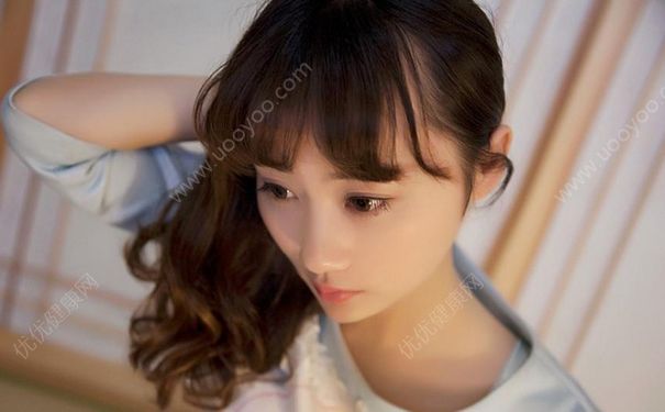 第一次來月經(jīng)什么感覺？第一次來月經(jīng)什么反應(yīng)？(1)