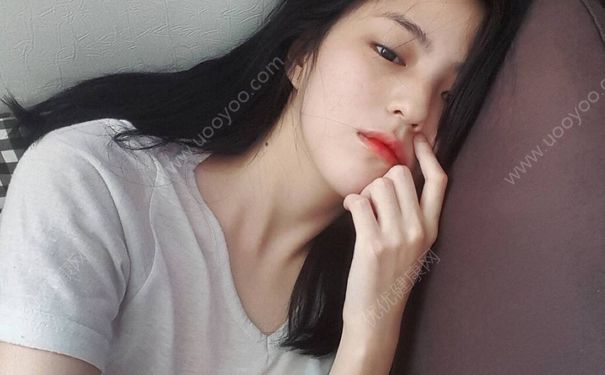 18歲女生胸部多大正常？18歲女生胸圍正常范圍(1)