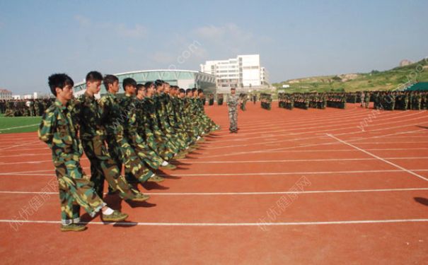 軍訓(xùn)會(huì)曬黑嗎？軍訓(xùn)怎么防曬黑？(3)
