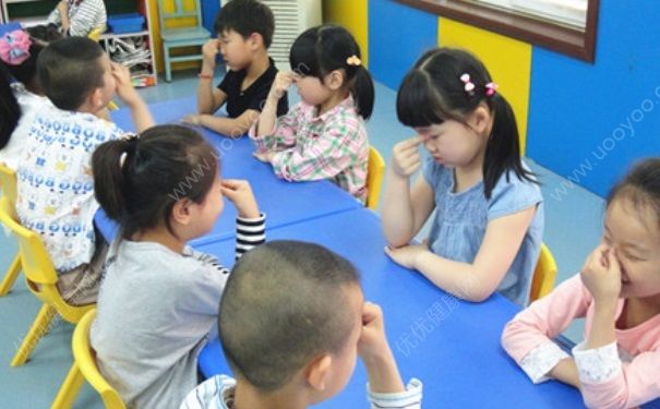 長(zhǎng)時(shí)間面對(duì)電腦如何保護(hù)眼睛？長(zhǎng)時(shí)間面對(duì)電腦怎么保護(hù)眼睛？(2)