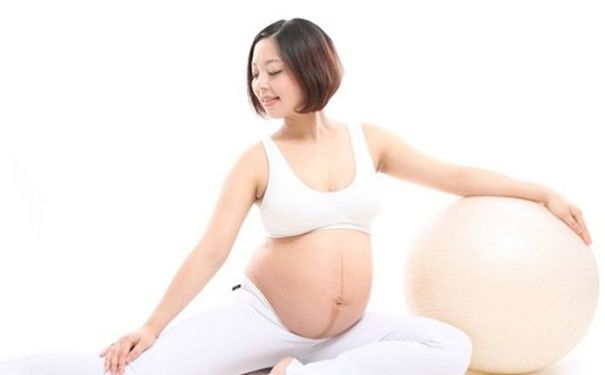 姚晨挺孕肚健身 懷孕期間能健身嗎？(1)