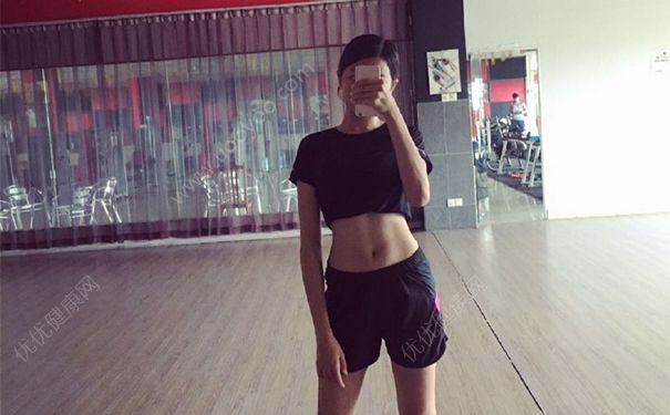 女生健身穿內(nèi)衣嗎？女生健身穿什么內(nèi)衣好？(1)