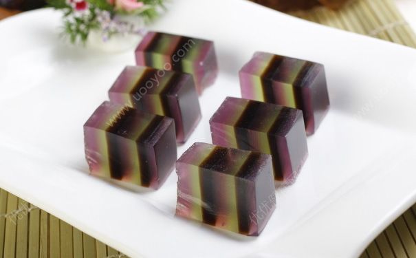 吃果凍會(huì)過(guò)敏嗎？寶寶吃果凍過(guò)敏怎么辦？(3)