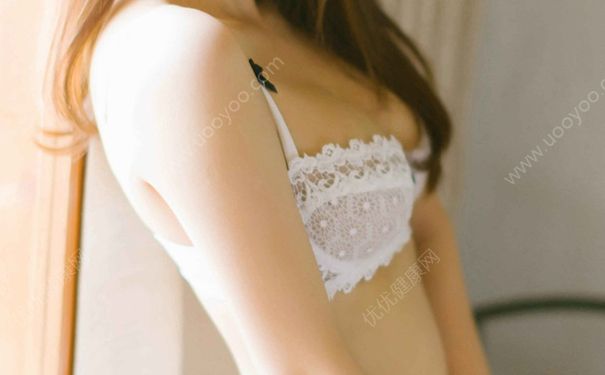 15歲女生胸部一大一小正常嗎？15歲乳房一大一小怎么辦？(2)