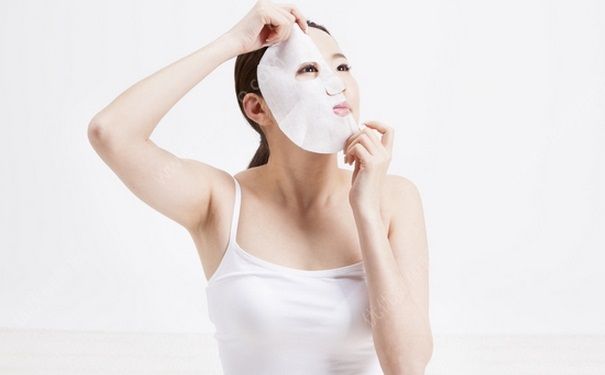 16歲女生能用面膜嗎？16歲可以用面膜護(hù)膚嗎？(1)