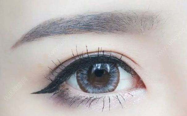 眼線怎么畫？眼線怎么畫好看？(4)