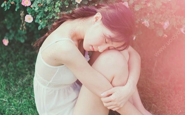 15歲女孩內(nèi)褲上有白帶正常嗎？15歲有白帶怎么辦？(1)