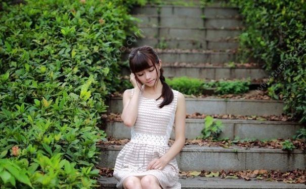 15歲胸小正常嗎？15歲胸小穿什么胸罩？(1)