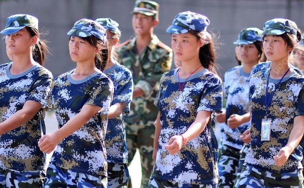 軍訓(xùn)怎么不曬黑？軍訓(xùn)怎么防曬？(1)