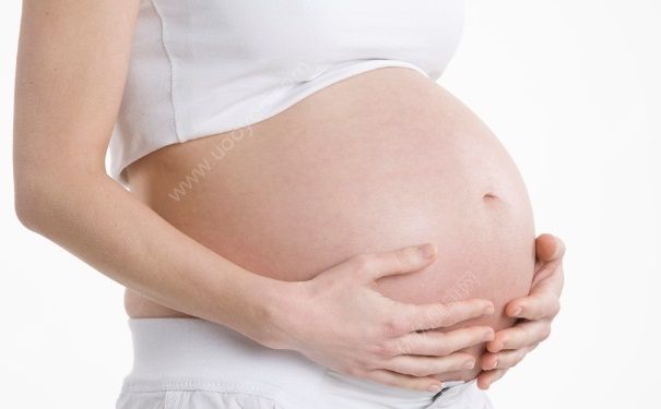 孕婦因無人讓座堵地鐵門 孕期要注意些什么？(1)