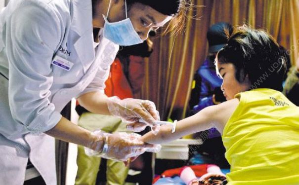 9歲女孩乳房有硬塊正常嗎？9歲女孩胸部有硬塊是怎么回事？(4)