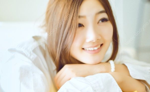 月經顏色發(fā)黑怎么辦？月經顏色黑怎么辦？(1)