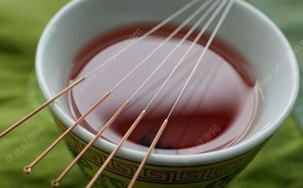 針灸可以豐胸嗎？產(chǎn)后用針灸豐胸好嗎？(1)