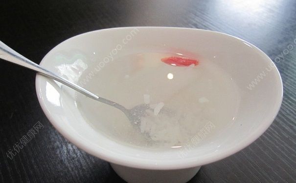 12歲能喝雞尾酒嗎？12歲喝酒有什么危害？(3)