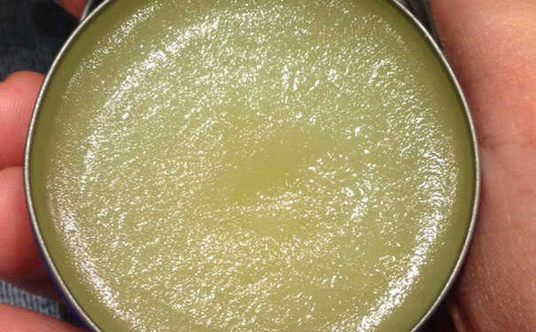 凡士林怎么用？凡士林的使用方法(1)